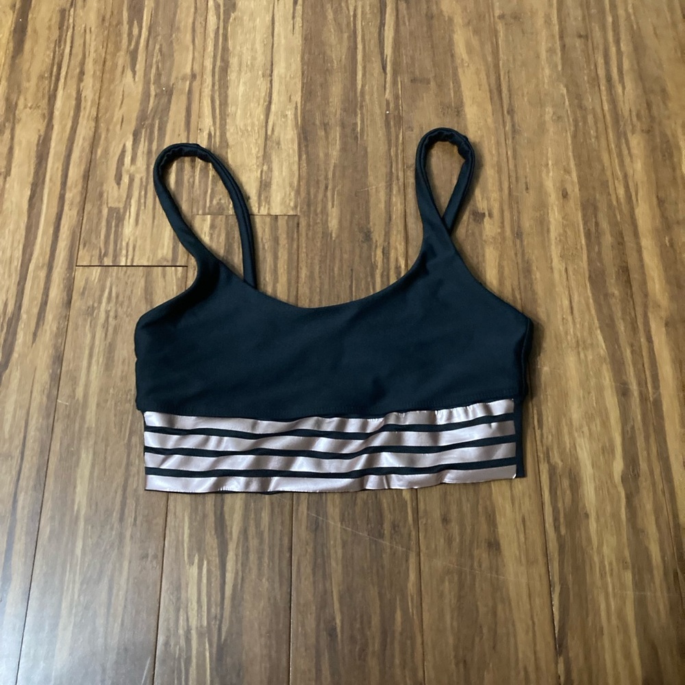 Beach riot Leah sports bra